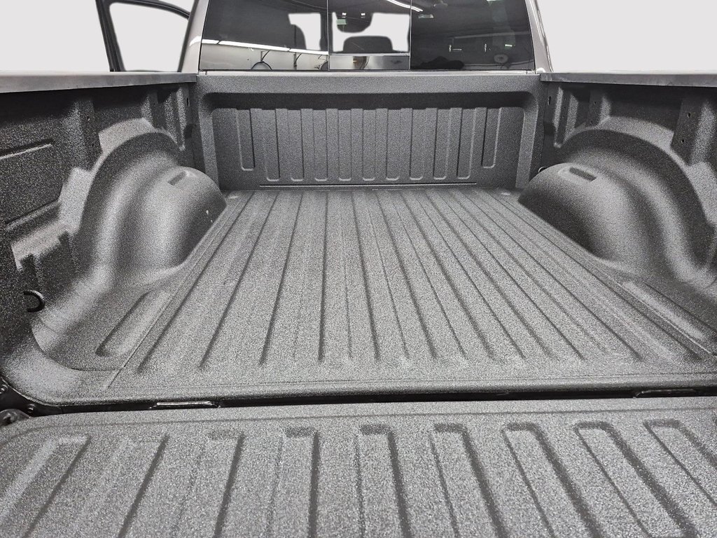 Ram 1500 BIG HORN 2025 à Sherbrooke, Québec - 17 - w1024h768px