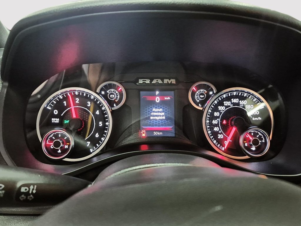 2025 Ram 1500 TRADESMAN in St-Jean-Sur-Richelieu, Quebec - 14 - w1024h768px