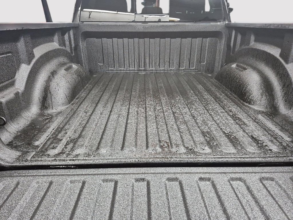 2025 Ram 1500 BIG HORN in St-Jean-Sur-Richelieu, Quebec - 17 - w1024h768px