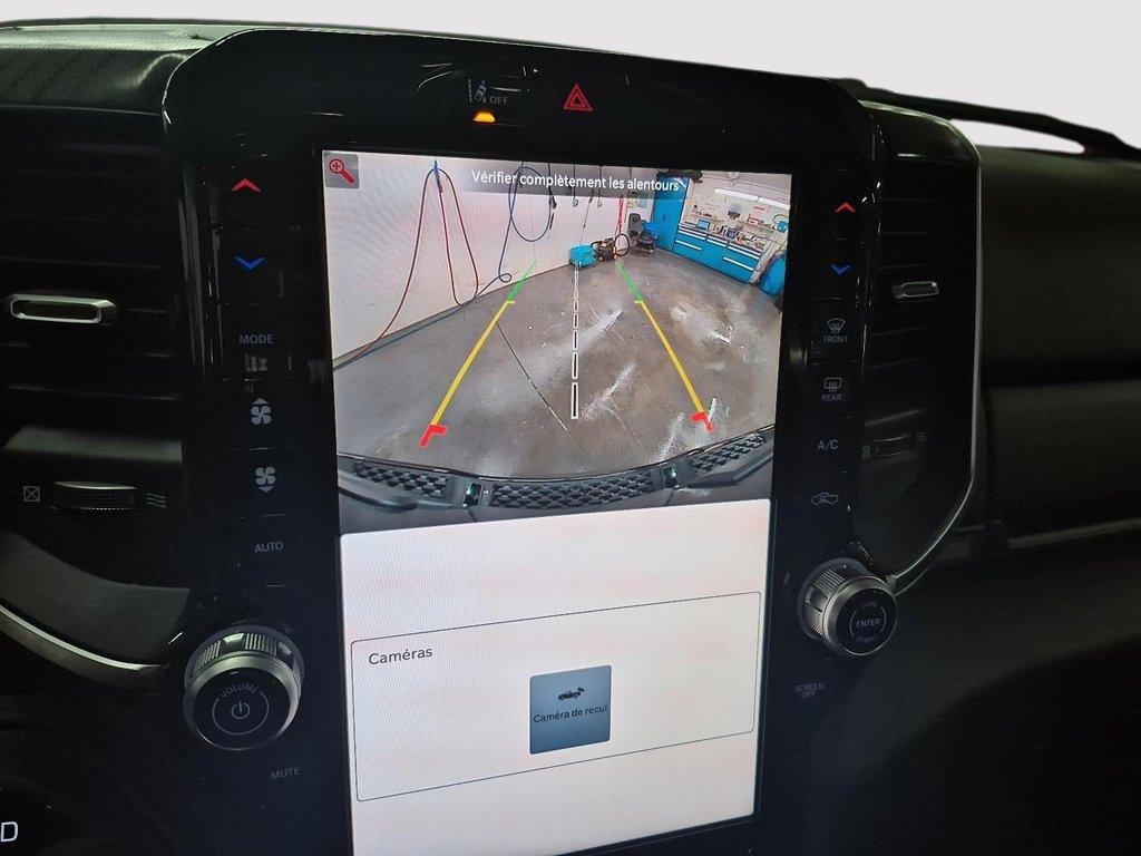 2025 Ram 1500 BIG HORN in St-Jean-Sur-Richelieu, Quebec - 18 - w1024h768px