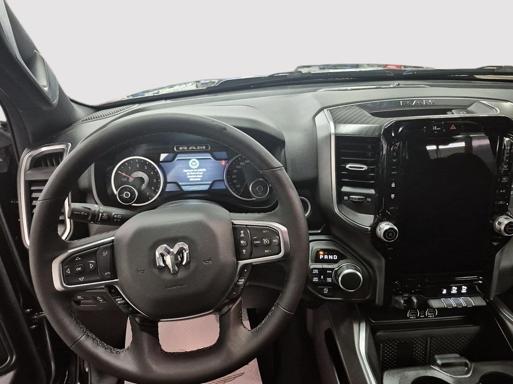 2025 Ram 1500 BIG HORN in St-Jean-Sur-Richelieu, Quebec - 10 - w1024h768px