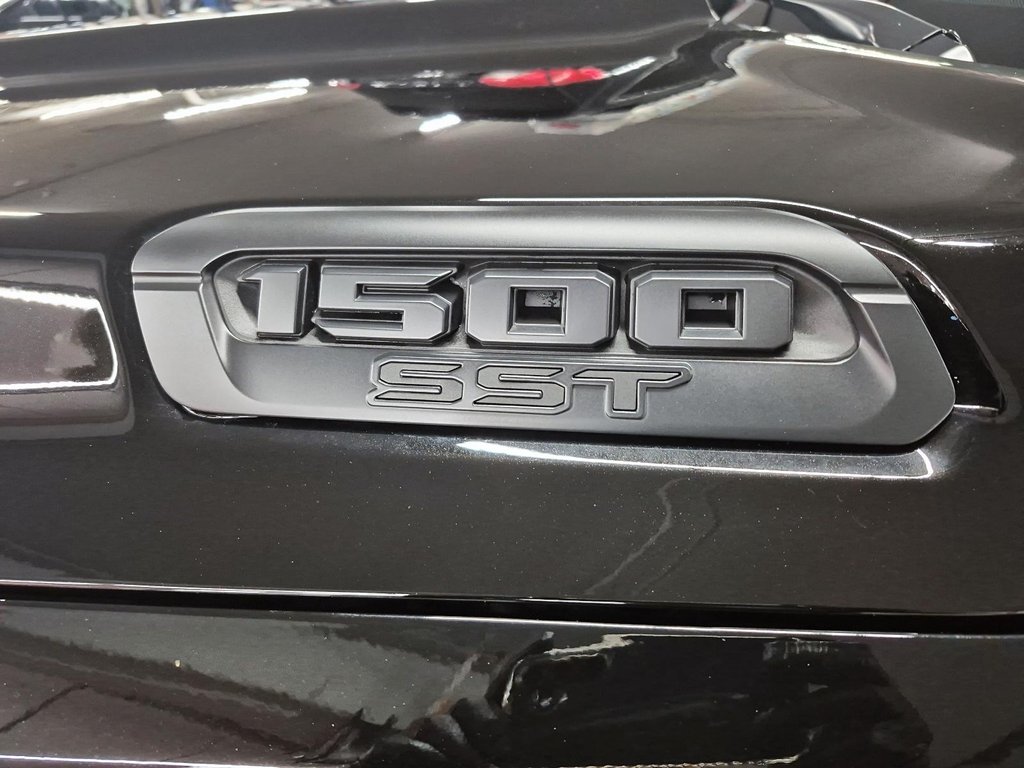 2025 Ram 1500 BIG HORN in St-Jean-Sur-Richelieu, Quebec - 6 - w1024h768px