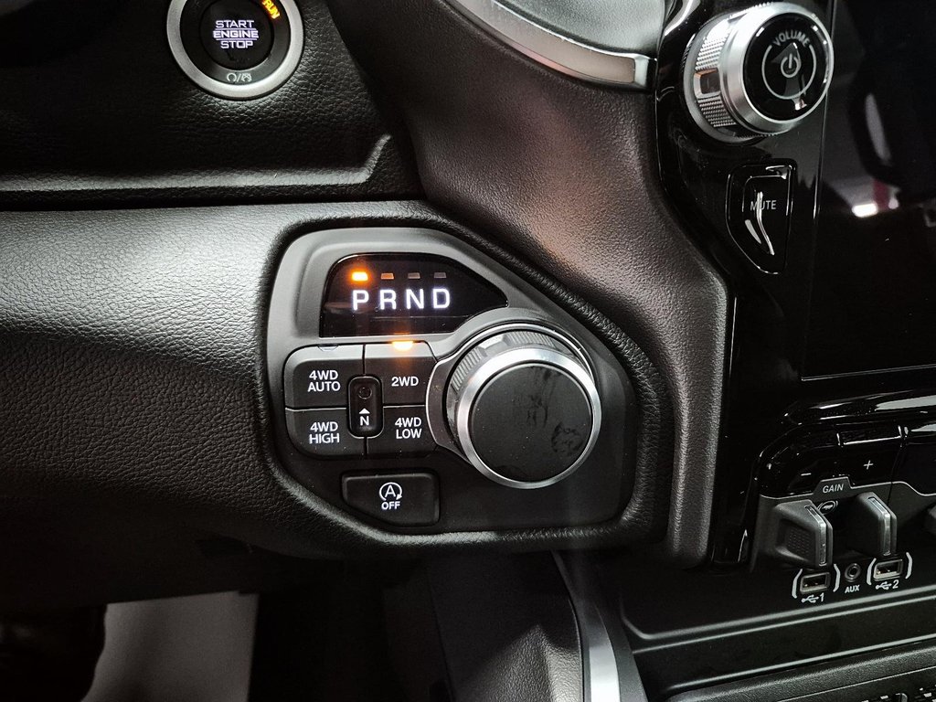 2025 Ram 1500 BIG HORN in St-Jean-Sur-Richelieu, Quebec - 14 - w1024h768px