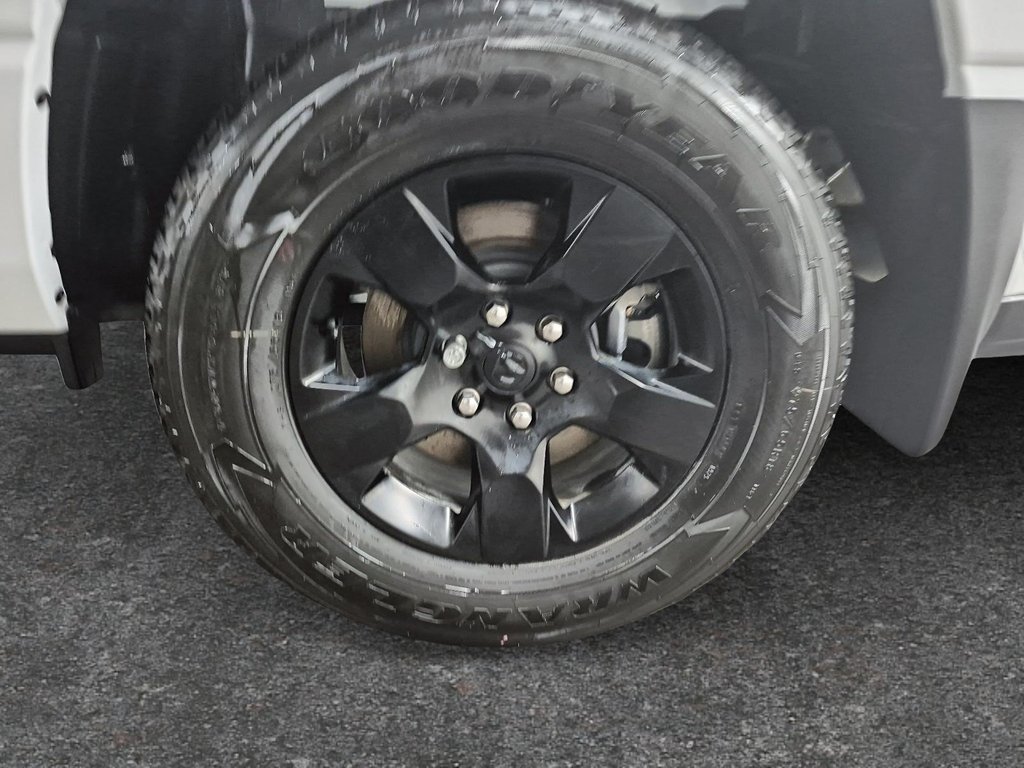 Ram 1500 TRADESMAN 2025 à Sherbrooke, Québec - 7 - w1024h768px