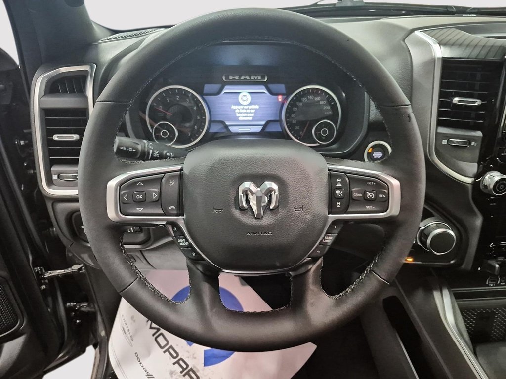 2025 Ram 1500 BIG HORN in St-Jean-Sur-Richelieu, Quebec - 12 - w1024h768px