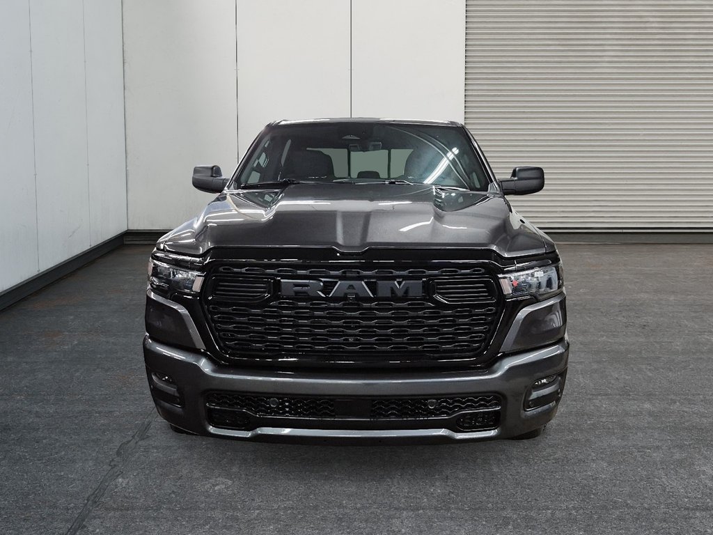 2025 Ram 1500 TRADESMAN in St-Jean-Sur-Richelieu, Quebec - 2 - w1024h768px