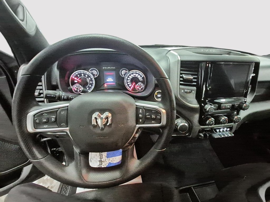 2025 Ram 1500 TRADESMAN in St-Jean-Sur-Richelieu, Quebec - 11 - w1024h768px