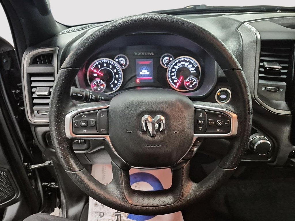 2025 Ram 1500 TRADESMAN in St-Jean-Sur-Richelieu, Quebec - 13 - w1024h768px