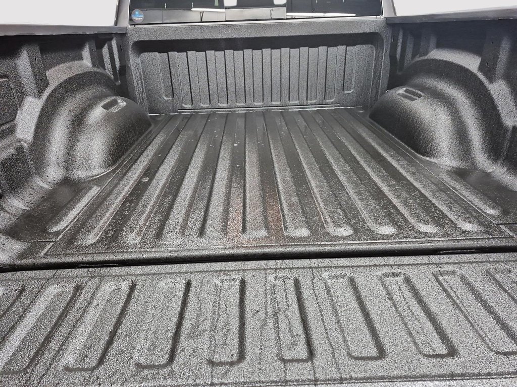 2025 Ram 1500 TRADESMAN in St-Jean-Sur-Richelieu, Quebec - 18 - w1024h768px