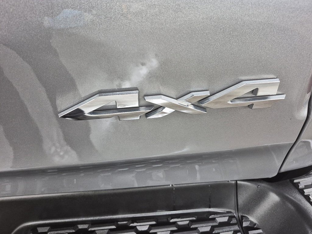 Ram 1500 BIG HORN SPORT 4X4 CREW CAB 2025 à Sherbrooke, Québec - 26 - w1024h768px