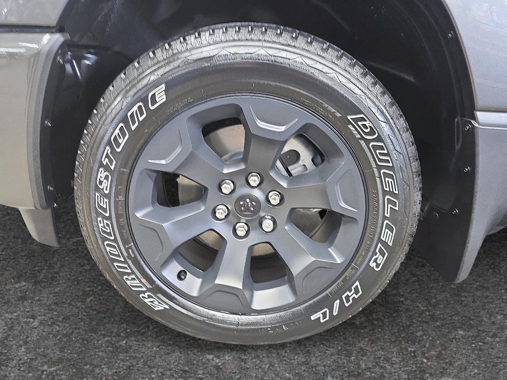 Ram 1500 SPORT 4X4 CEW CAB // TOIT PANORAMIQUE 2025 à Sherbrooke, Québec - 7 - w1024h768px