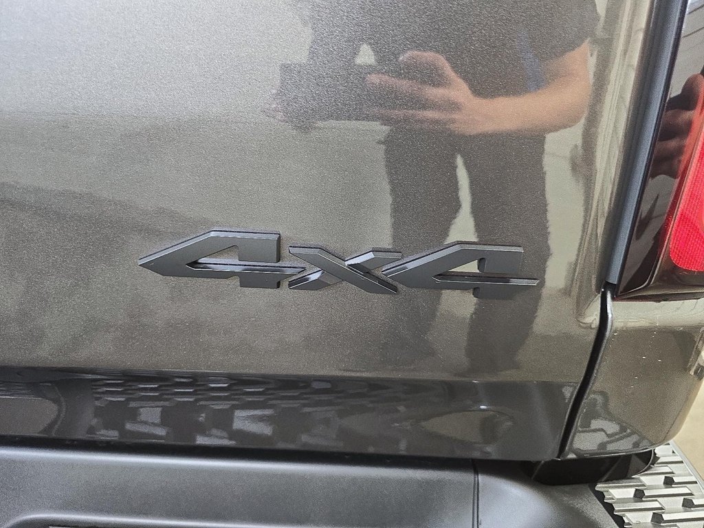 Ram 1500 SPORT 4X4 CEW CAB // TOIT PANORAMIQUE 2025 à Sherbrooke, Québec - 16 - w1024h768px