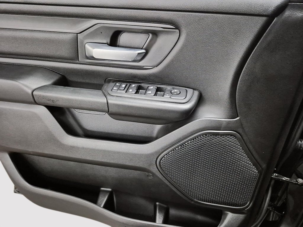 Ram 1500 TRADESMAN 2025 à St-Jean-Sur-Richelieu, Québec - 11 - w1024h768px