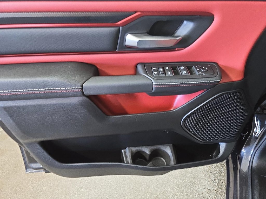 2026 Ram 1500 REBEL in Sherbrooke, Quebec - 11 - w1024h768px