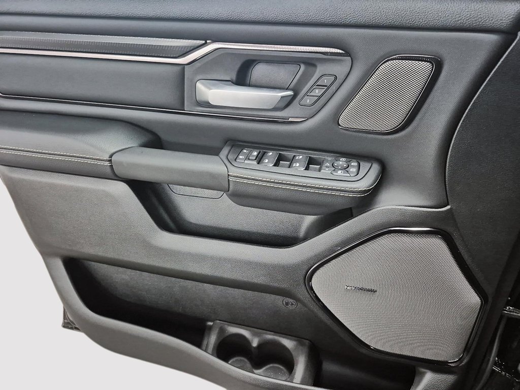 2026 Ram 1500 REBEL in St-Jean-Sur-Richelieu, Quebec - 11 - w1024h768px