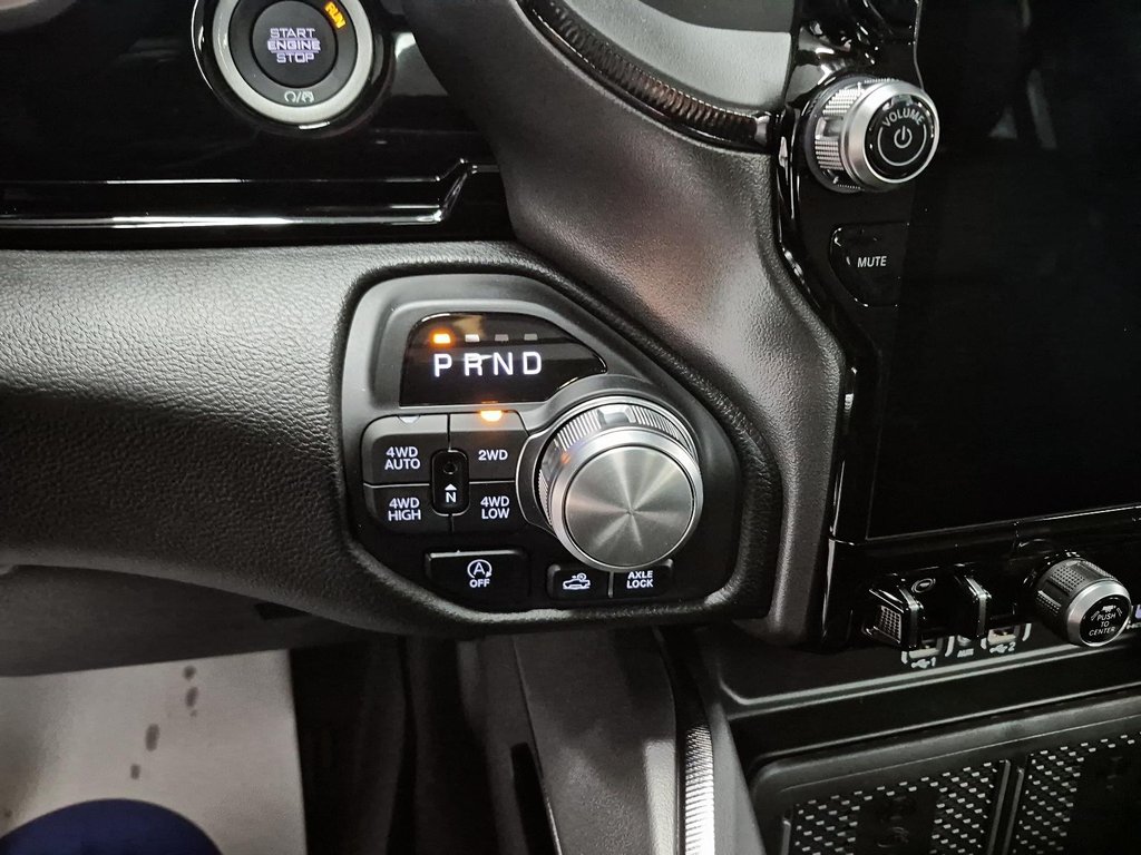 2026 Ram 1500 REBEL in St-Jean-Sur-Richelieu, Quebec - 14 - w1024h768px