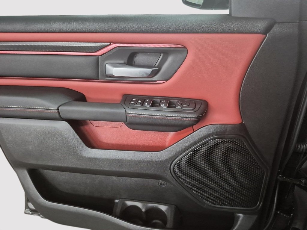 Ram 1500 REBEL 2026 à St-Jean-Sur-Richelieu, Québec - 11 - w1024h768px