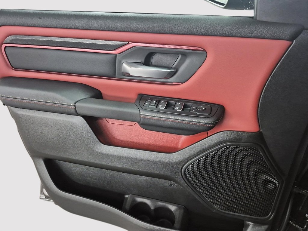 2026 Ram 1500 REBEL in St-Jean-Sur-Richelieu, Quebec - 11 - w1024h768px