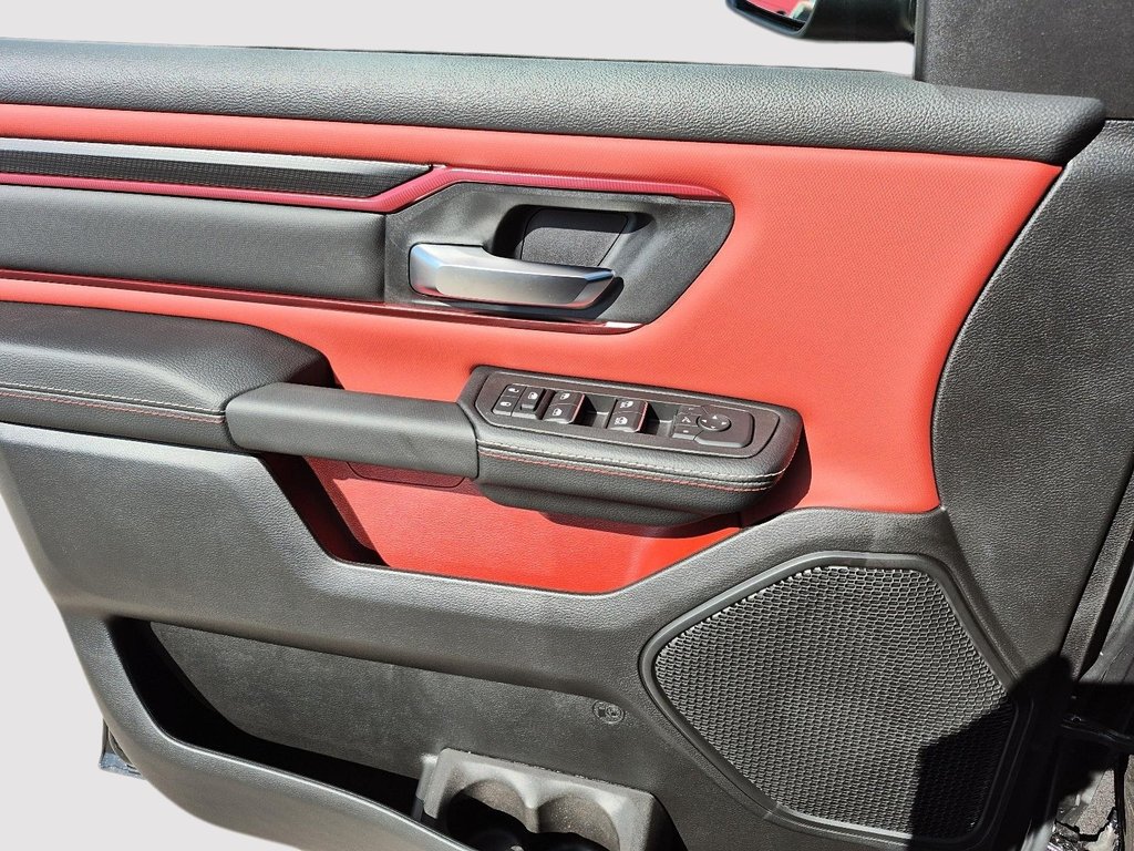 Ram 1500 REBEL 2026 à Sherbrooke, Québec - 11 - w1024h768px