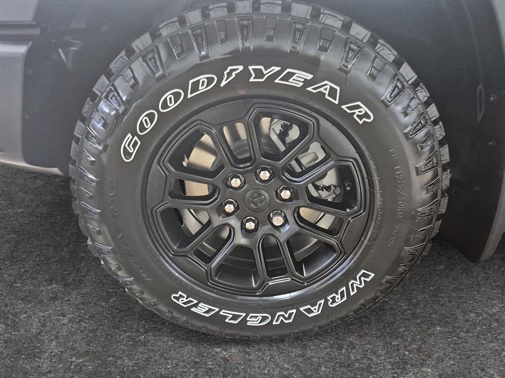 2026 Ram 1500 REBEL in St-Jean-Sur-Richelieu, Quebec - 7 - w1024h768px