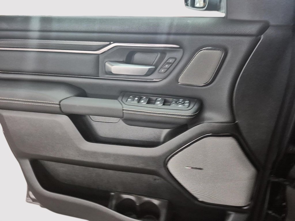 2026 Ram 1500 REBEL in St-Jean-Sur-Richelieu, Quebec - 11 - w1024h768px