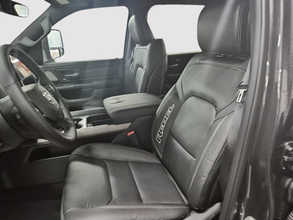 2026 Ram 1500 REBEL in St-Jean-Sur-Richelieu, Quebec - 9 - w1024h768px