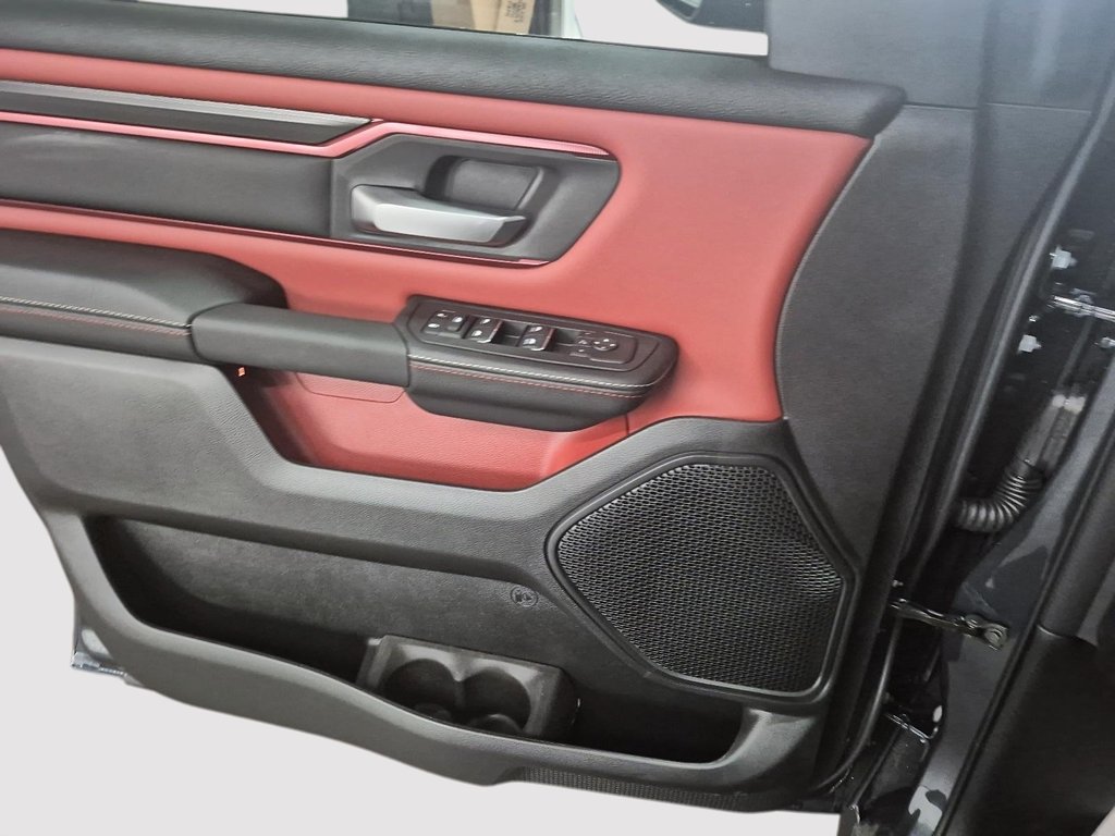 Ram 1500 REBEL 2026 à St-Jean-Sur-Richelieu, Québec - 11 - w1024h768px