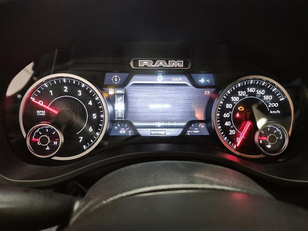 2026 Ram 1500 EXPRESS in Sherbrooke, Quebec - 14 - w1024h768px