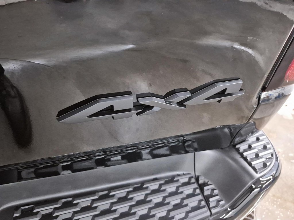 2026 Ram 1500 EXPRESS in Sherbrooke, Quebec - 16 - w1024h768px