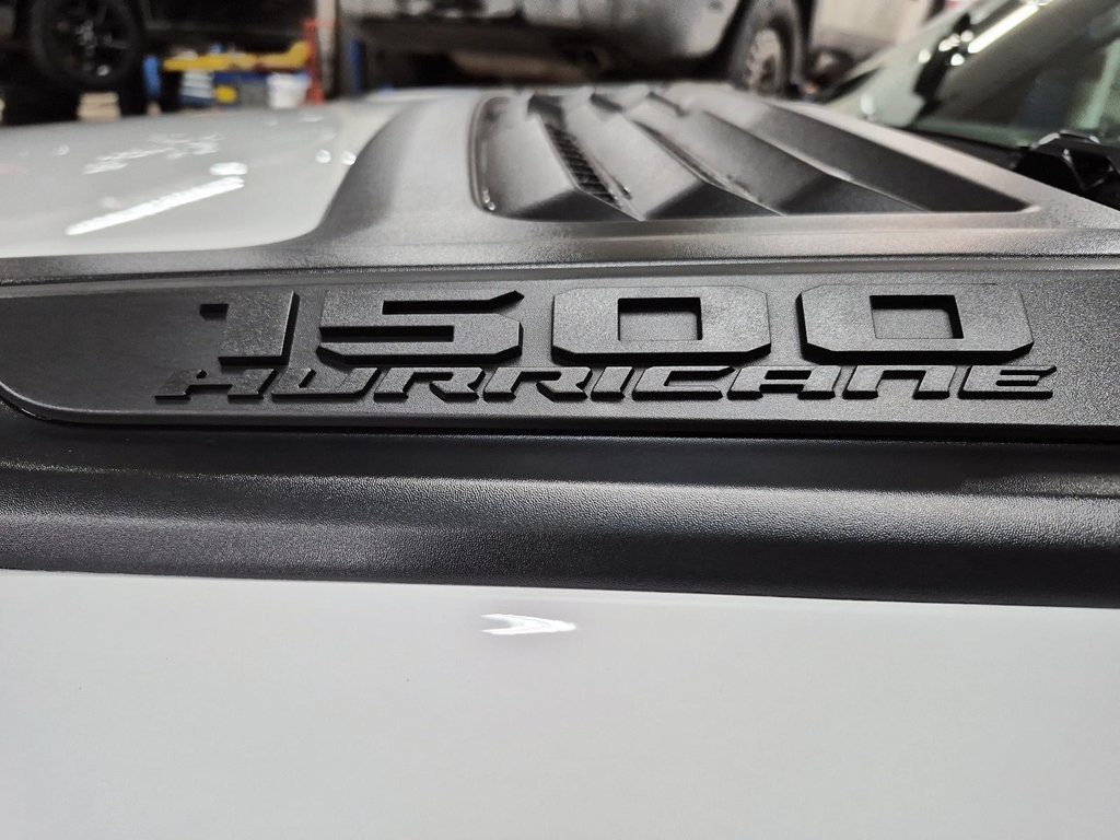 2026 Ram 1500 SPORT in St-Jean-Sur-Richelieu, Quebec - 6 - w1024h768px