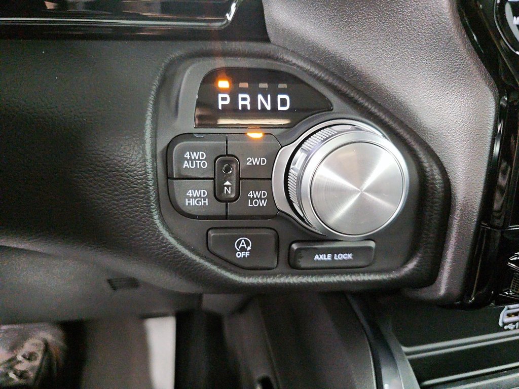 2026 Ram 1500 LARAMIE in St-Jean-Sur-Richelieu, Quebec - 15 - w1024h768px