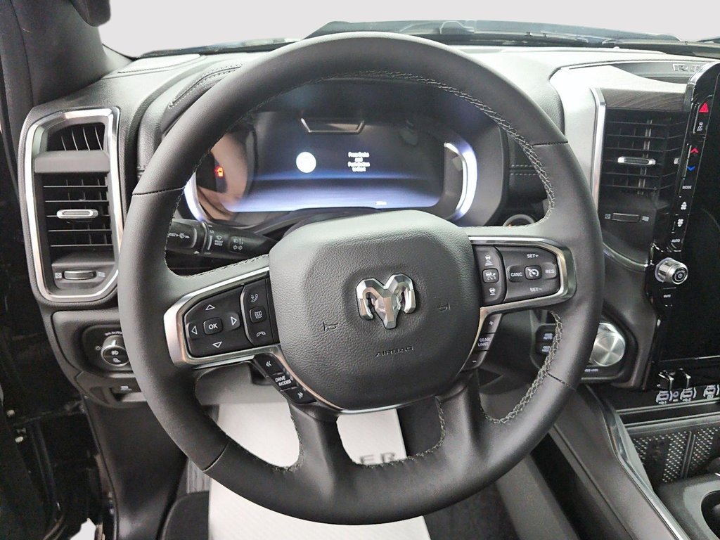 2026 Ram 1500 LARAMIE in St-Jean-Sur-Richelieu, Quebec - 12 - w1024h768px