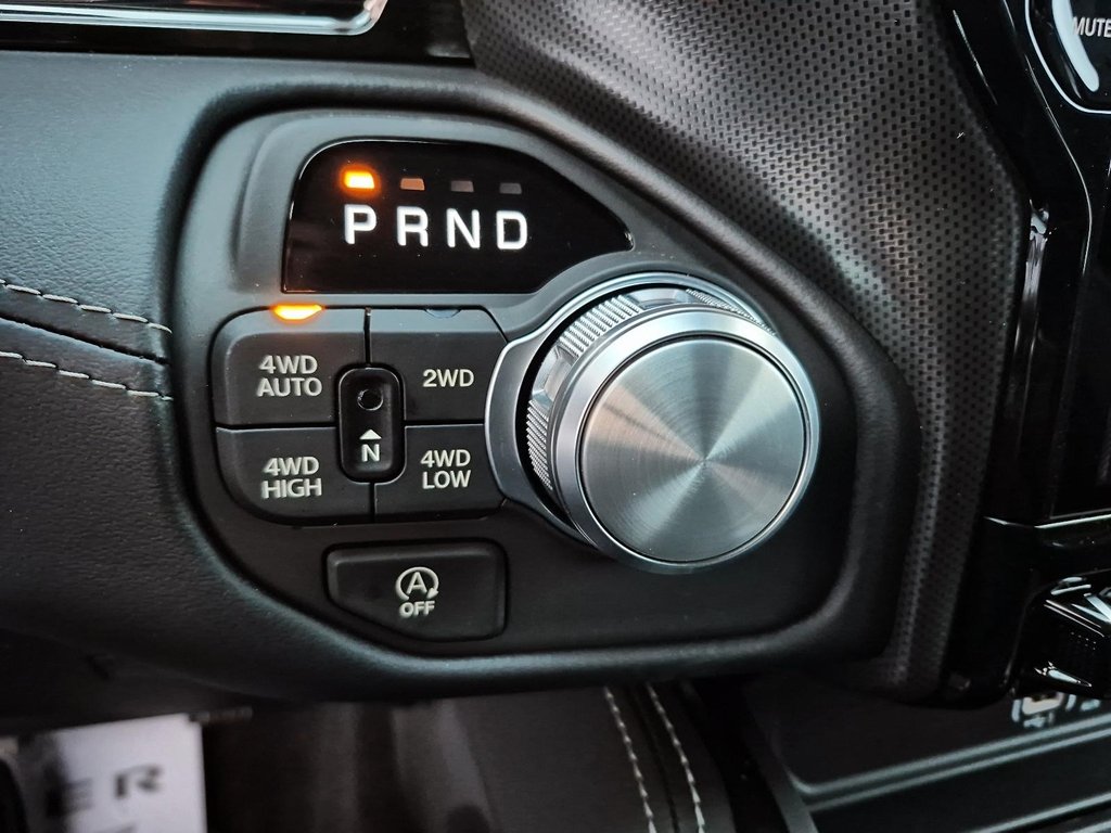 2026 Ram 1500 LIMITED in St-Jean-Sur-Richelieu, Quebec - 15 - w1024h768px