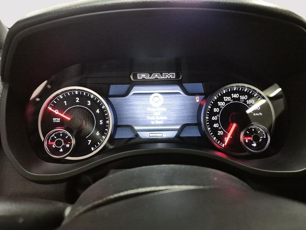 2026 Ram 1500 EXPRESS in Sherbrooke, Quebec - 14 - w1024h768px