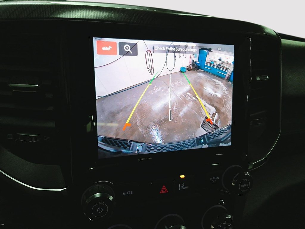 2026 Ram 1500 EXPRESS in Sherbrooke, Quebec - 18 - w1024h768px