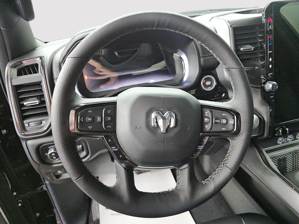 2026 Ram 1500 SPORT in Sherbrooke, Quebec - 12 - w1024h768px
