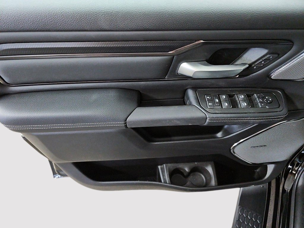 2026 Ram 1500 SPORT in Sherbrooke, Quebec - 11 - w1024h768px