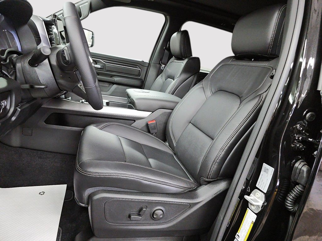 2026 Ram 1500 SPORT in Sherbrooke, Quebec - 9 - w1024h768px