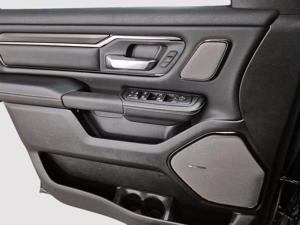 2026 Ram 1500 SPORT in Sherbrooke, Quebec - 12 - w1024h768px