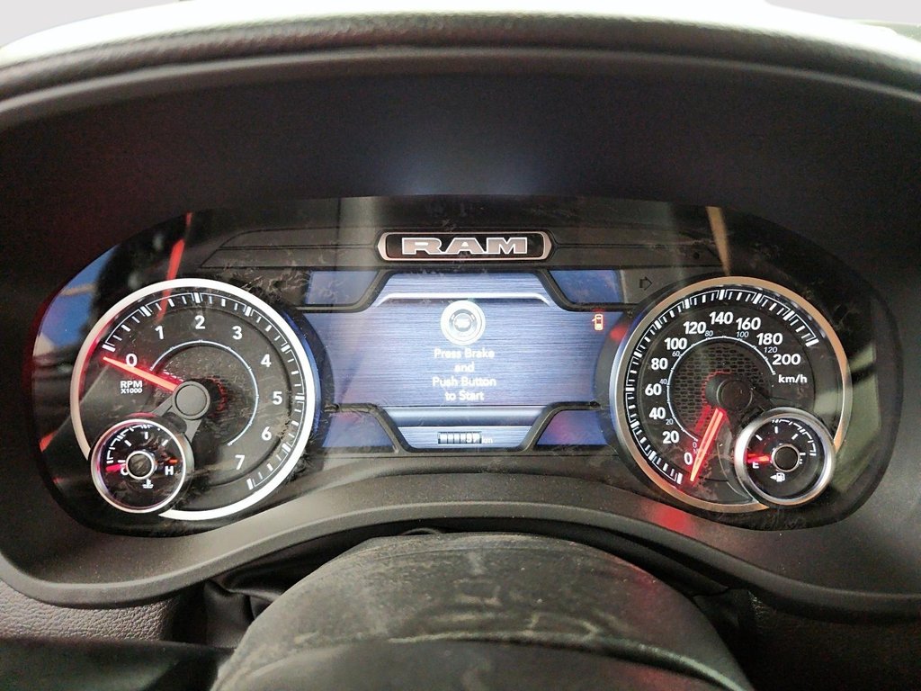 Ram 1500 EXPRESS 2026 à St-Jean-Sur-Richelieu, Québec - 14 - w1024h768px