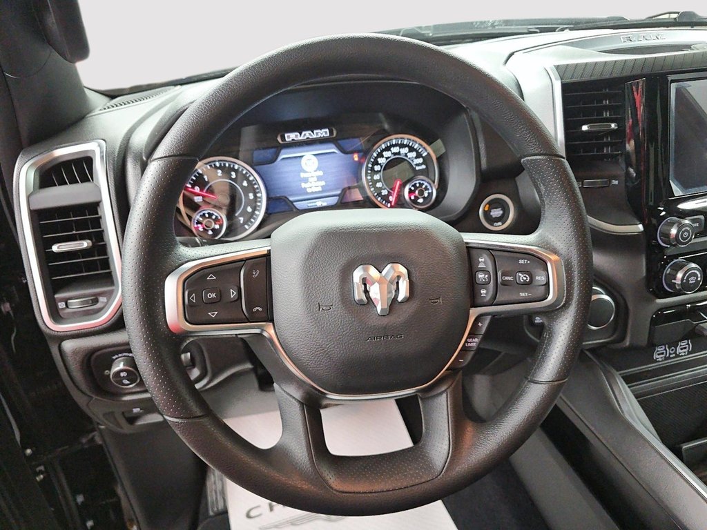 Ram 1500 EXPRESS 2026 à St-Jean-Sur-Richelieu, Québec - 12 - w1024h768px