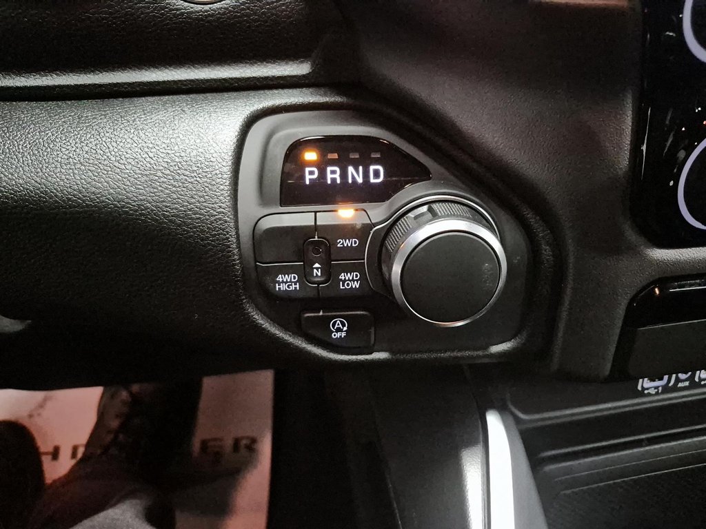 2026 Ram 1500 EXPRESS in Sherbrooke, Quebec - 15 - w1024h768px