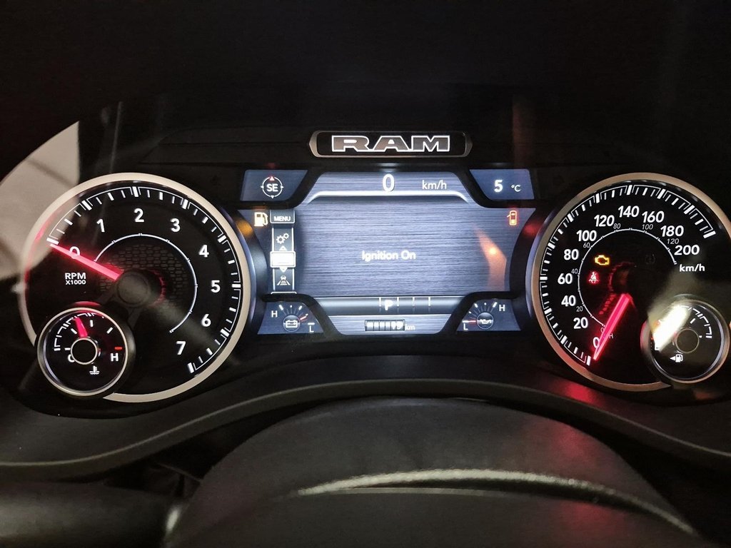 2026 Ram 1500 EXPRESS in Sherbrooke, Quebec - 14 - w1024h768px