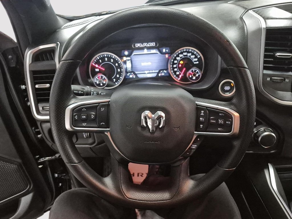 2026 Ram 1500 EXPRESS in Sherbrooke, Quebec - 12 - w1024h768px