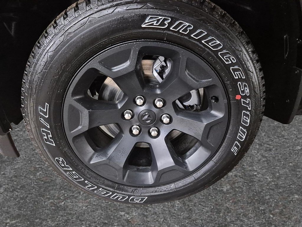 2026 Ram 1500 EXPRESS in Sherbrooke, Quebec - 7 - w1024h768px