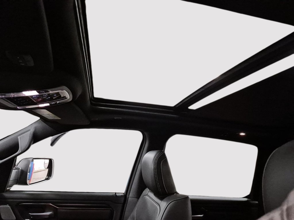 2026 Ram 1500 SPORT in St-Jean-Sur-Richelieu, Quebec - 32 - w1024h768px