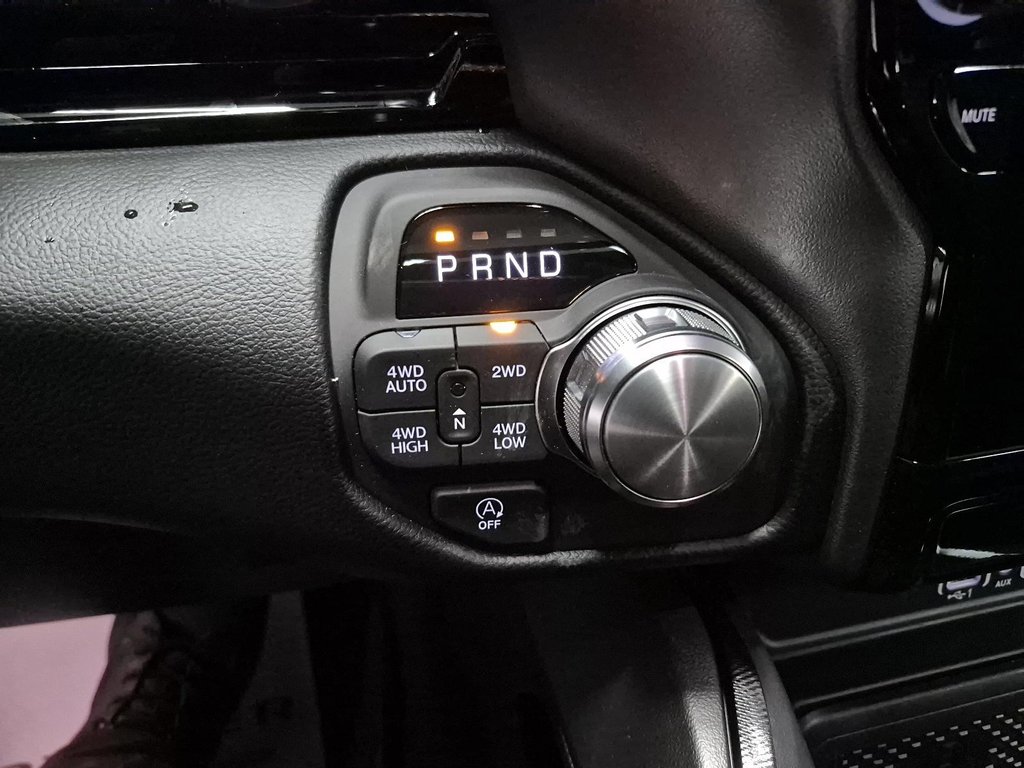 2026 Ram 1500 SPORT in St-Jean-Sur-Richelieu, Quebec - 25 - w1024h768px