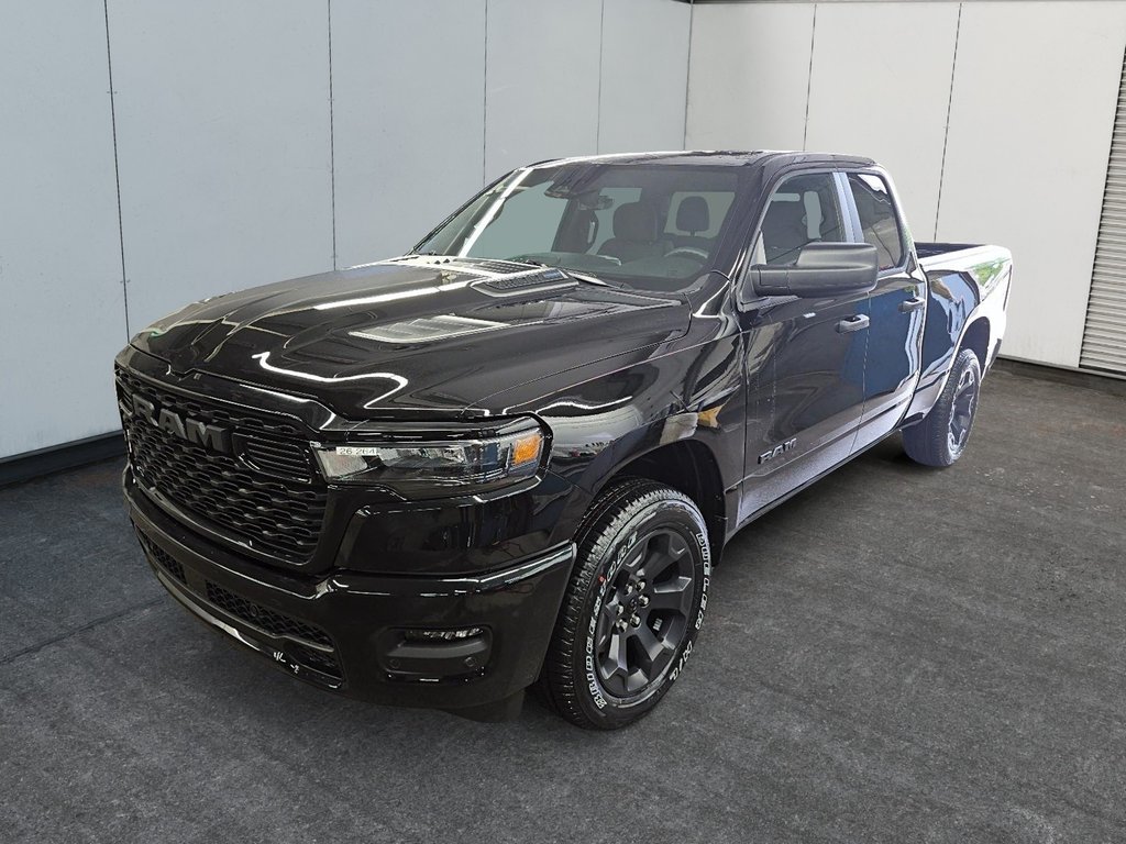 2026 Ram 1500 EXPRESS in St-Jean-Sur-Richelieu, Quebec - 1 - w1024h768px