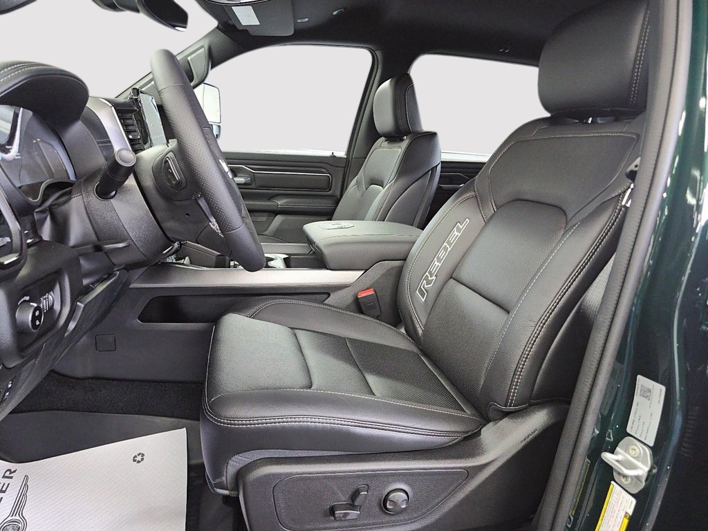 2026 Ram 1500 REBEL in Sherbrooke, Quebec - 9 - w1024h768px