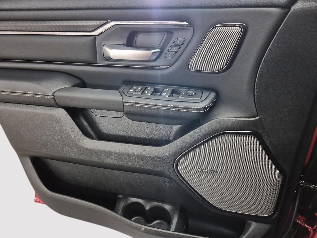 2026 Ram 1500 REBEL in Sherbrooke, Quebec - 11 - w1024h768px